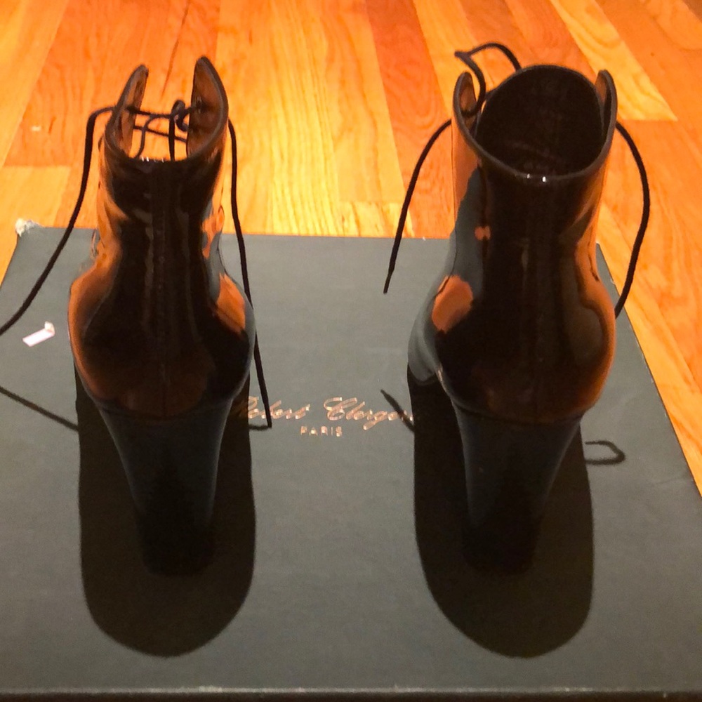 Boots - Picture 2 of 7